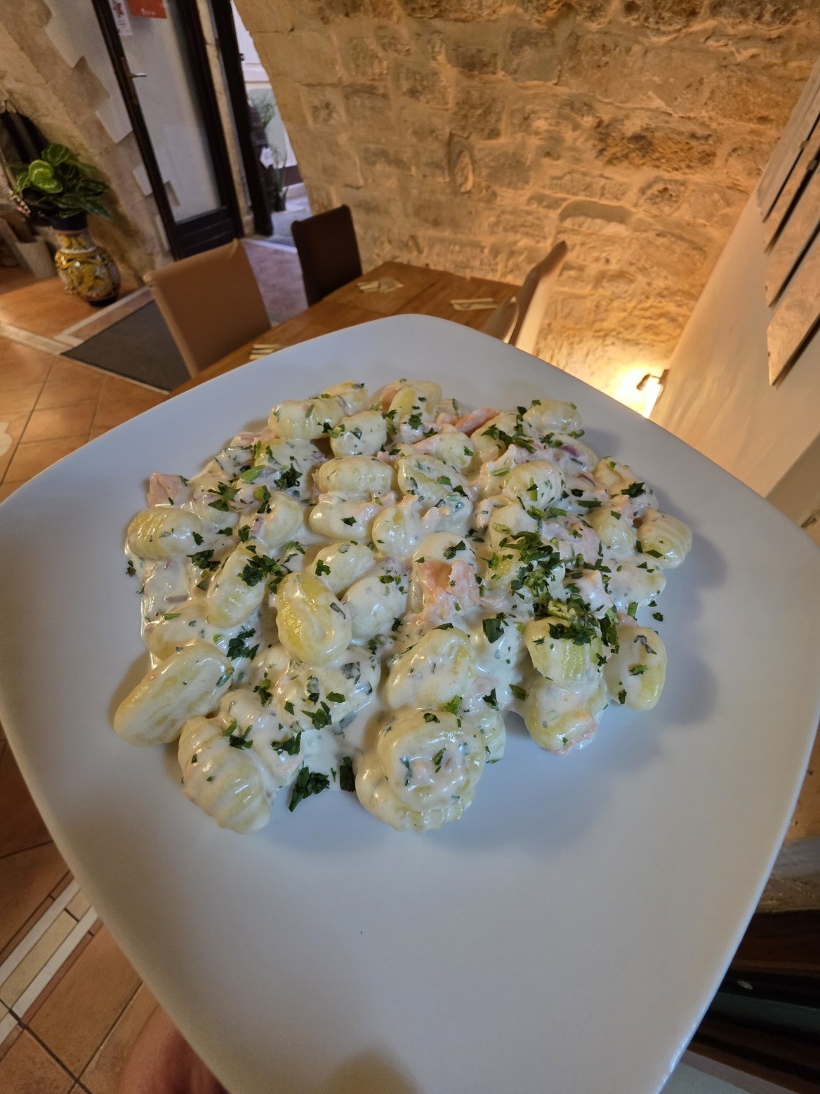 Gnocchi con crema e prezzemolo