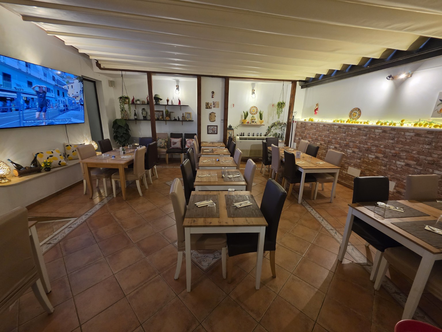 Dettaglio del locale Napulè Ortigia