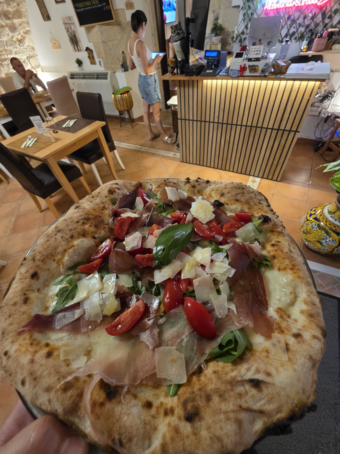 Pizza napoletana speciale
